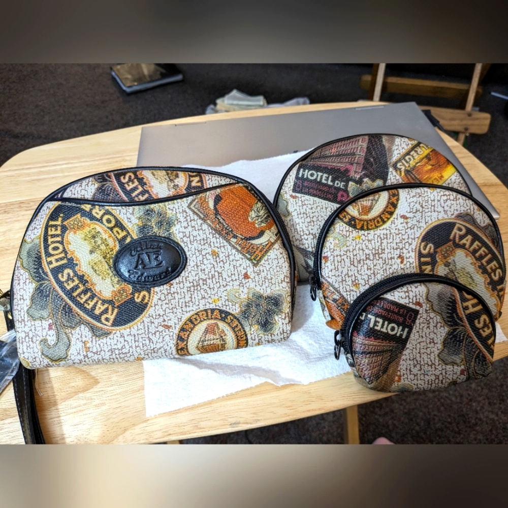 4-Piece Accessory Bags
